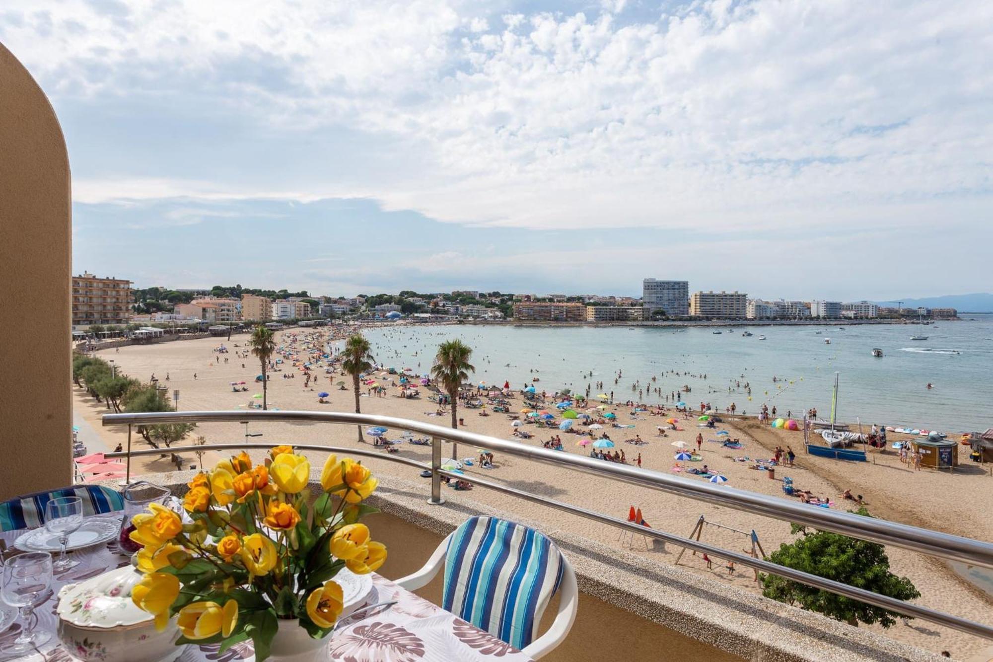 L' Escala Passeig Del Mar 아파트 외부 사진
